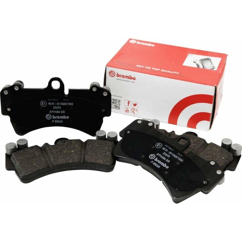 Brembo 02-06 Cadillac Escalade Premium NAO Ceramic OE Equivalent Pad - Front
